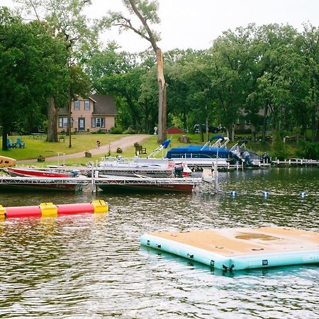 Swan Lake Resort & Campground Fergus Falls Экстерьер фото