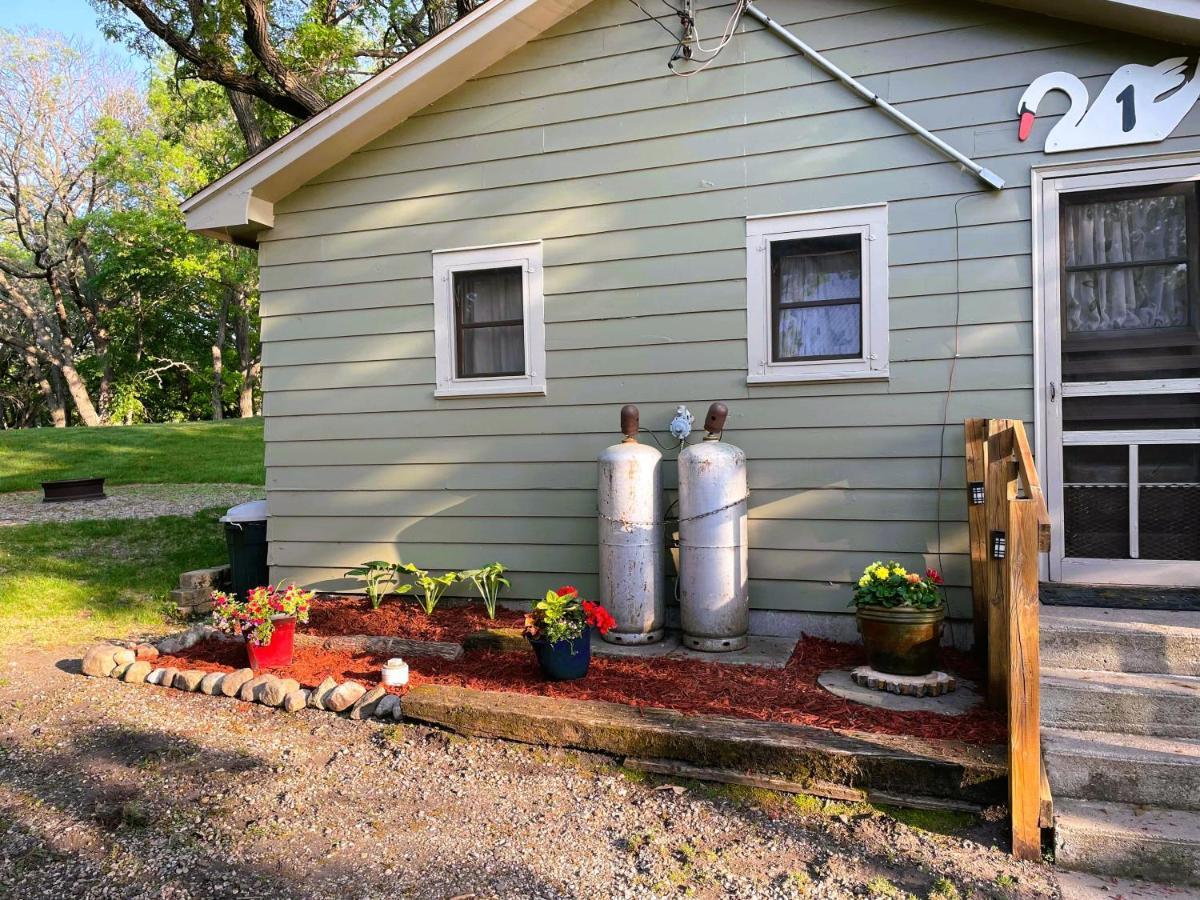 Swan Lake Resort & Campground Fergus Falls Экстерьер фото
