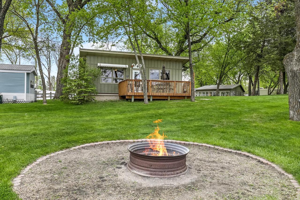 Swan Lake Resort & Campground Fergus Falls Экстерьер фото