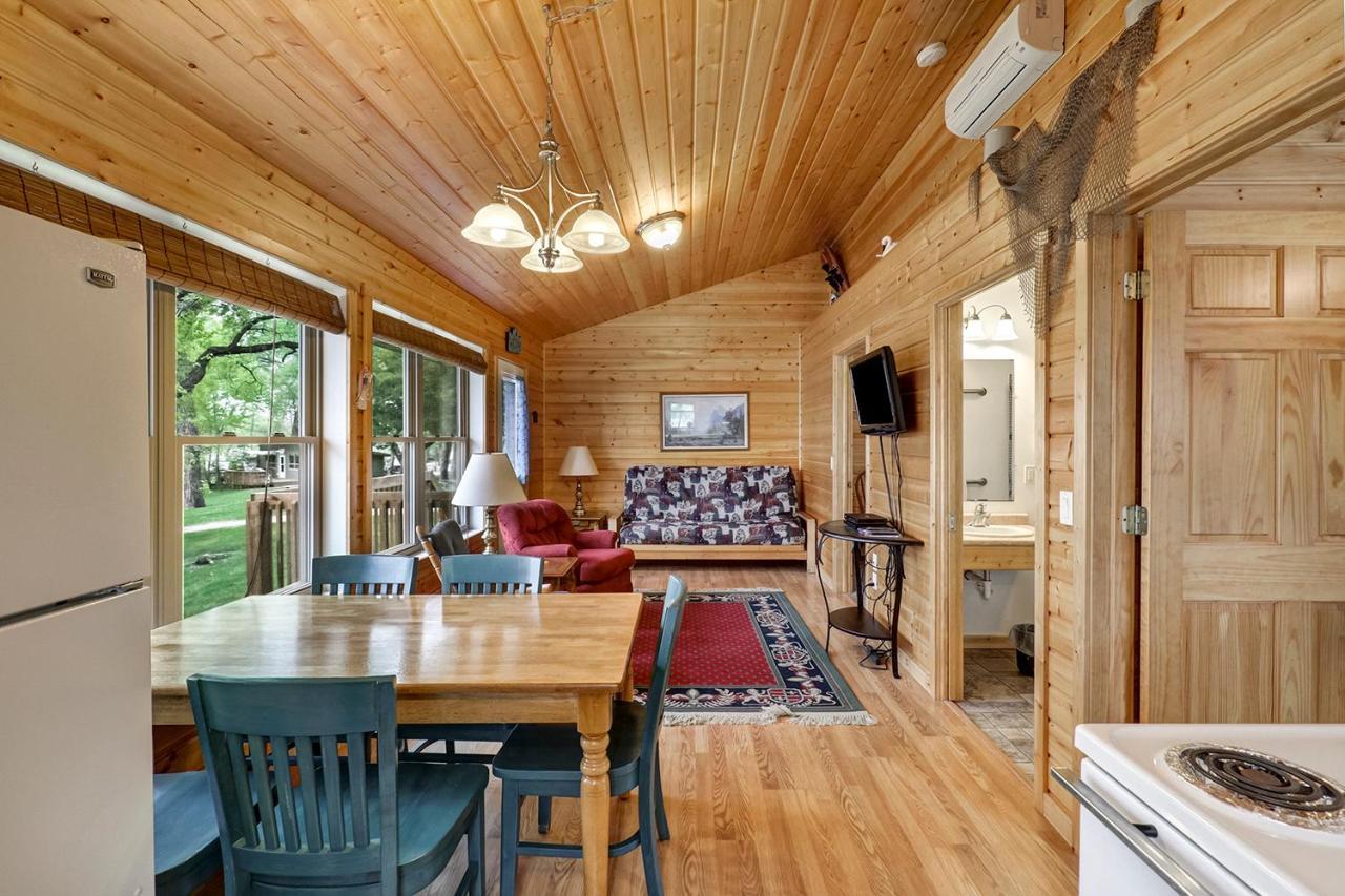 Swan Lake Resort & Campground Fergus Falls Экстерьер фото