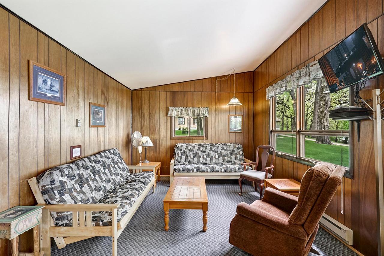 Swan Lake Resort & Campground Fergus Falls Экстерьер фото